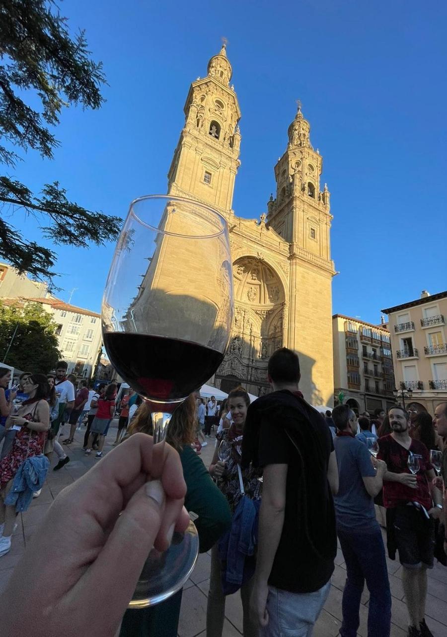 Alojamiento En Pleno Centro Con Wifi Y Aire Acondicionado Logroño Buitenkant foto